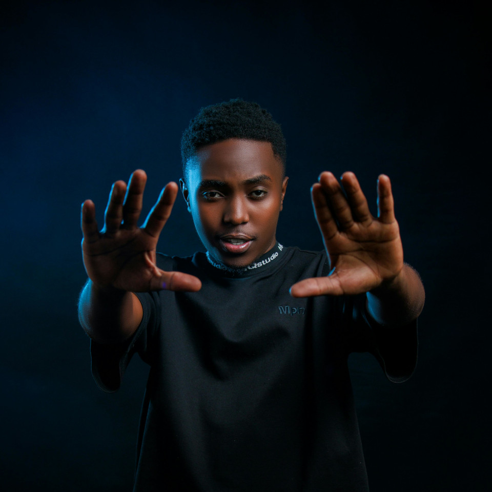 Contextual Trigger Identification